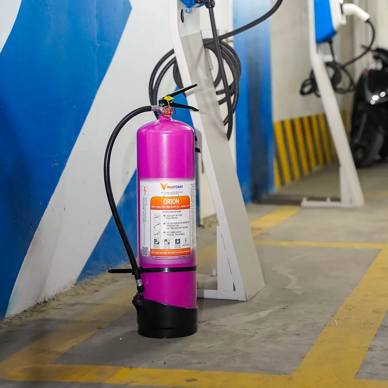 Bình chữa cháy Pin Lithium đa năng VinaFoam ORION 6L OR-6 8 Bình chữa cháy Pin Lithium VinaFoam ORION 6L OR-6